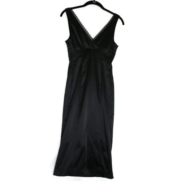 bebe Dresses & Skirts - Bebe  Stretcy Bandage Dress  with "V" Lace Trim Front /Back Neckline Size Small